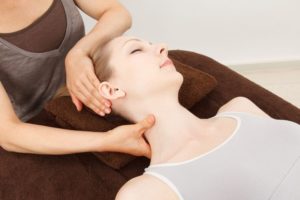 Achieve Relief From Headaches and Neck Pain With Chiropractic Treatment | AICA Atlanta