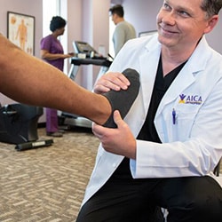 Atlanta Foot Pain Chiropractic Treatment | AICA Atlanta