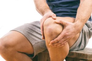 Does-Sciatica-Cause-Knee-Pain